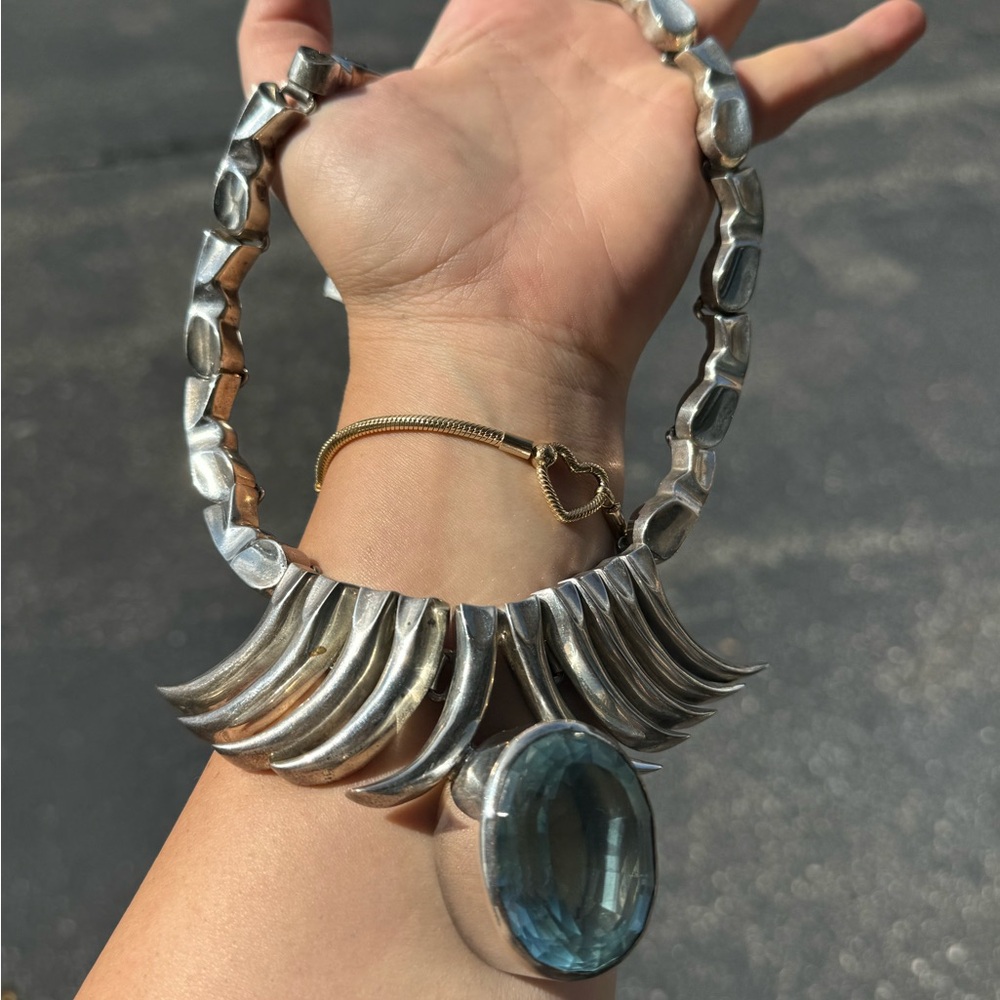 MEXICAN MODERNIST STERLING SILVER NECKLACE, MID 20th London Blue Topaz 399g - Picture 8 of 15